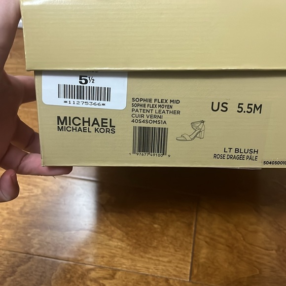 Michael Kors heels - Picture 7 of 7